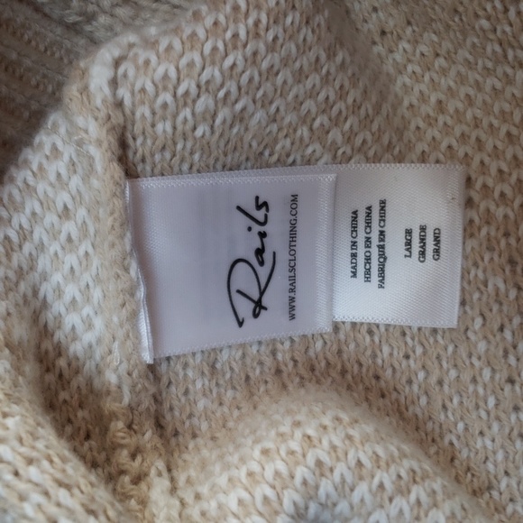Rails Virgo Camel animal stripe sweater, animal print, cashmere, new. - Picture 7 of 8